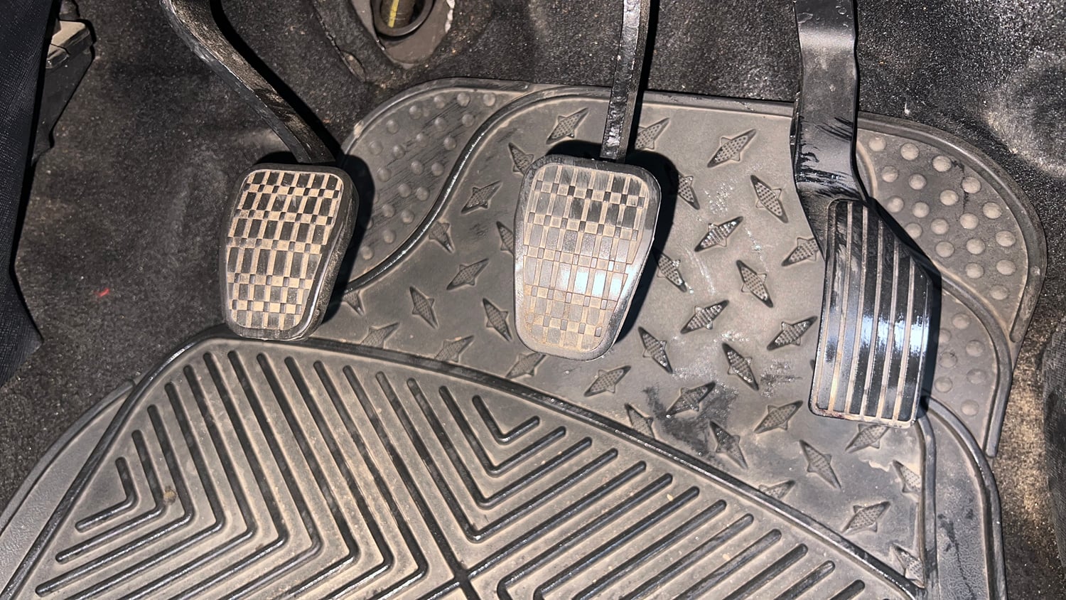 Used 2023 Tata Nexon XE Petrol Manual interior PEDALS VIEW