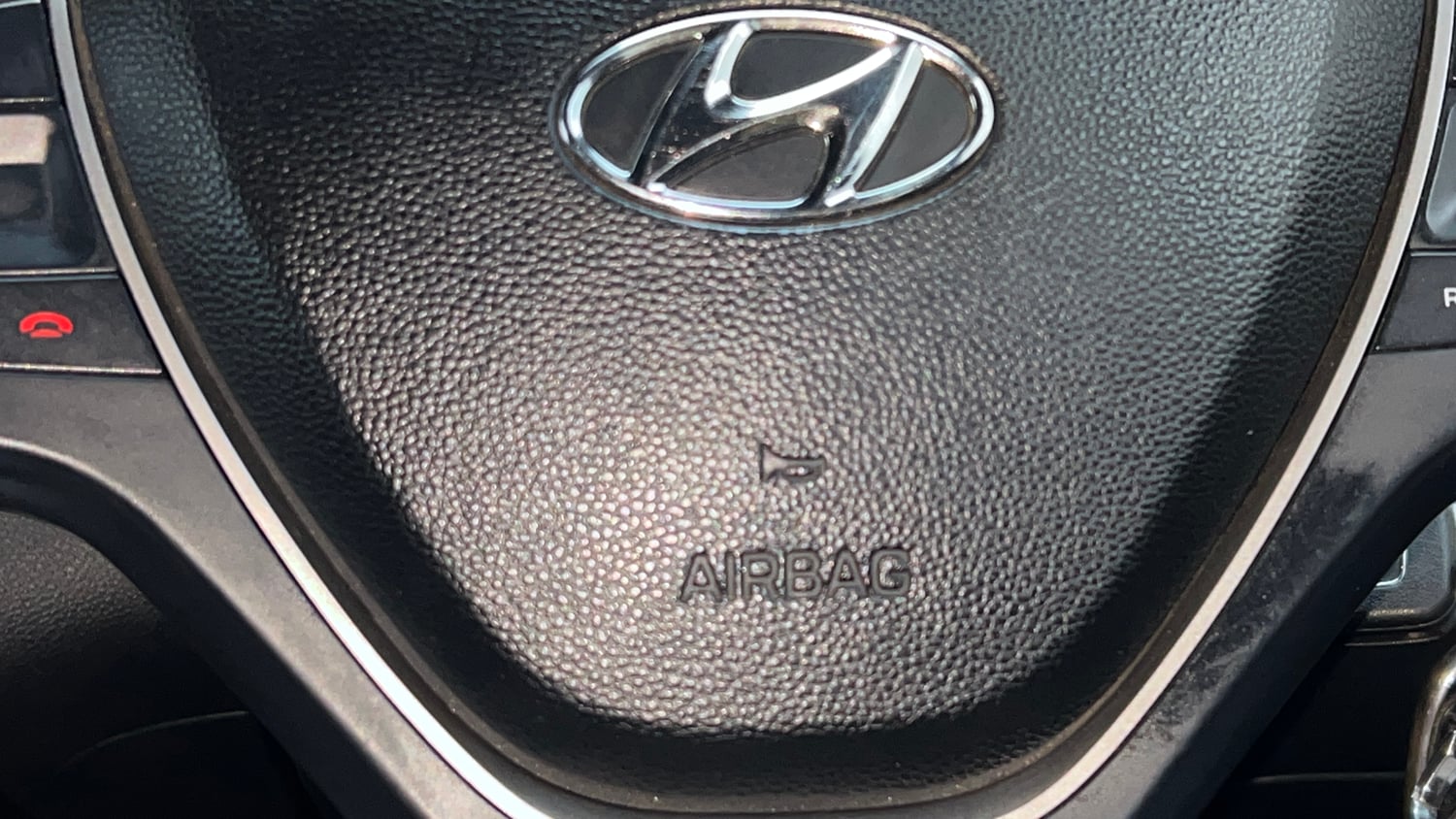Used 2016 Hyundai i20 Active 1.2 S Petrol Manual top_features Airbags