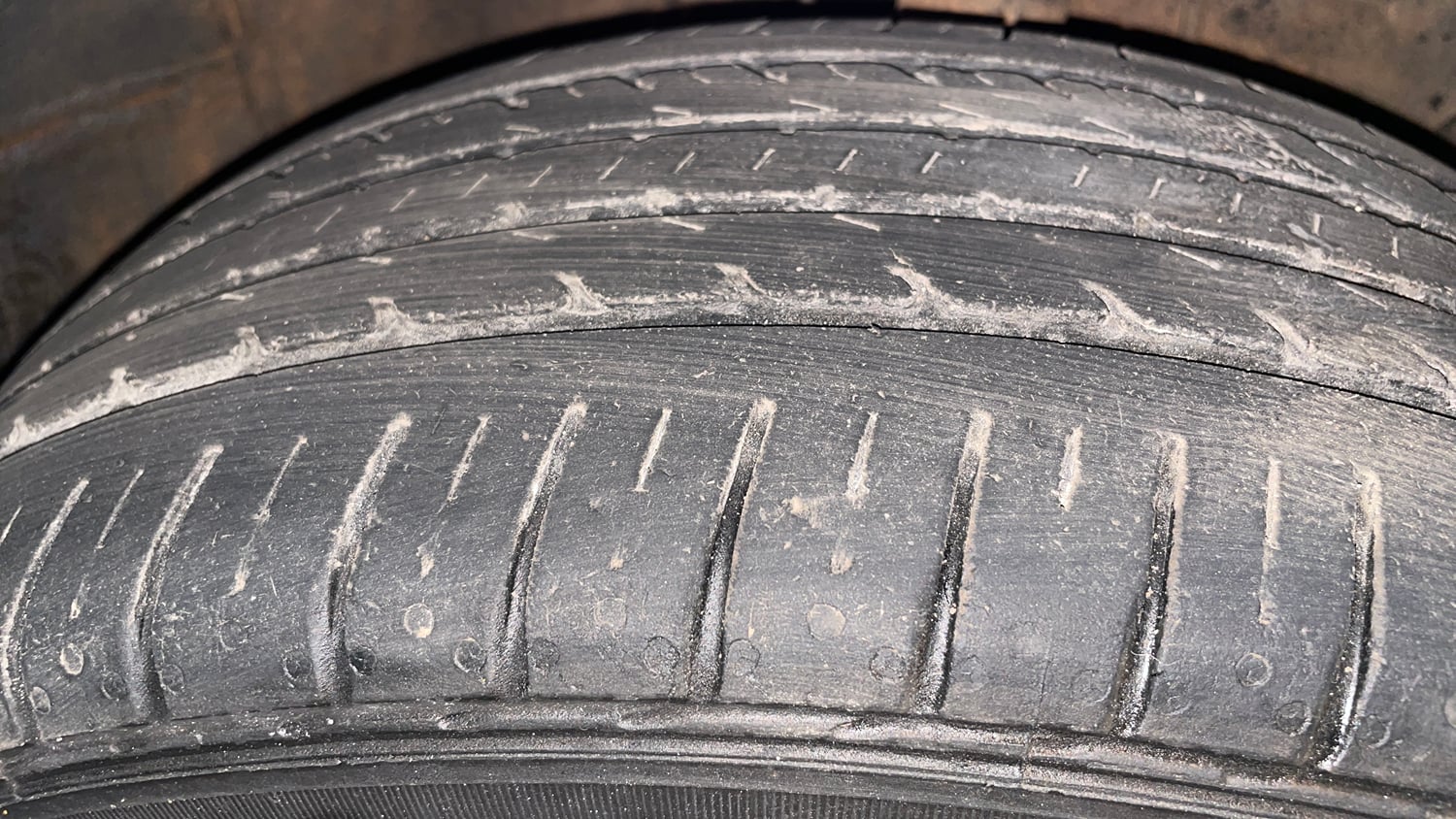 Used 2019 Hyundai Elite i20 Asta 1.2 (O) Petrol Manual tyres RIGHT FRONT TYRE TREAD VIEW
