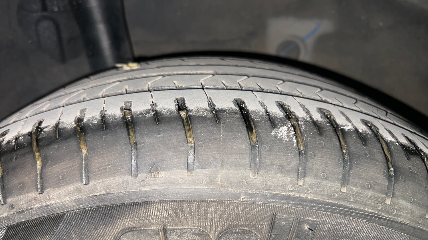 Used 2024 Hyundai Verna SX (O) 1.5 Petrol IVT Petrol Automatic tyres RIGHT REAR TYRE TREAD VIEW