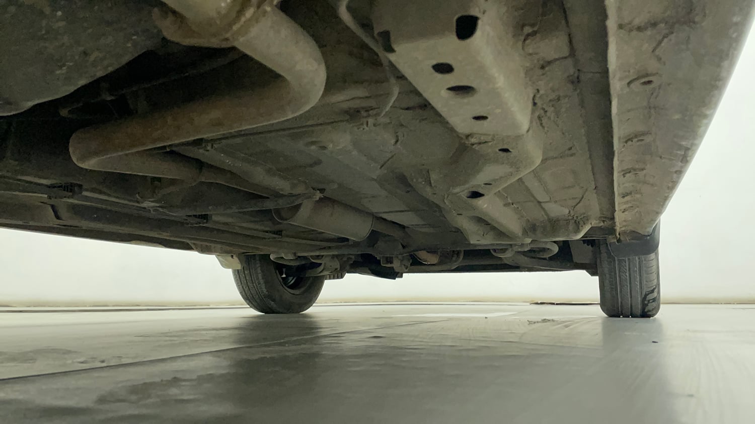 Used 2022 Tata Tiago XT (O) Petrol Manual extra REAR RIGHT UNDERBODY VIEW