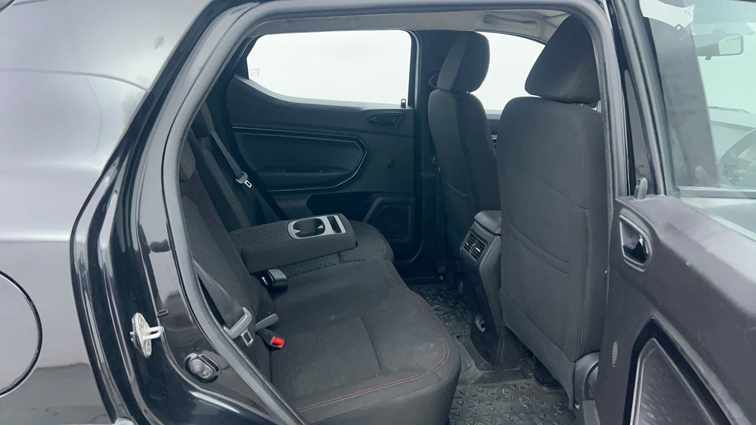 Used 2023 Renault Kiger RXZ Turbo CVT Petrol Automatic interior RIGHT SIDE REAR DOOR CABIN VIEW