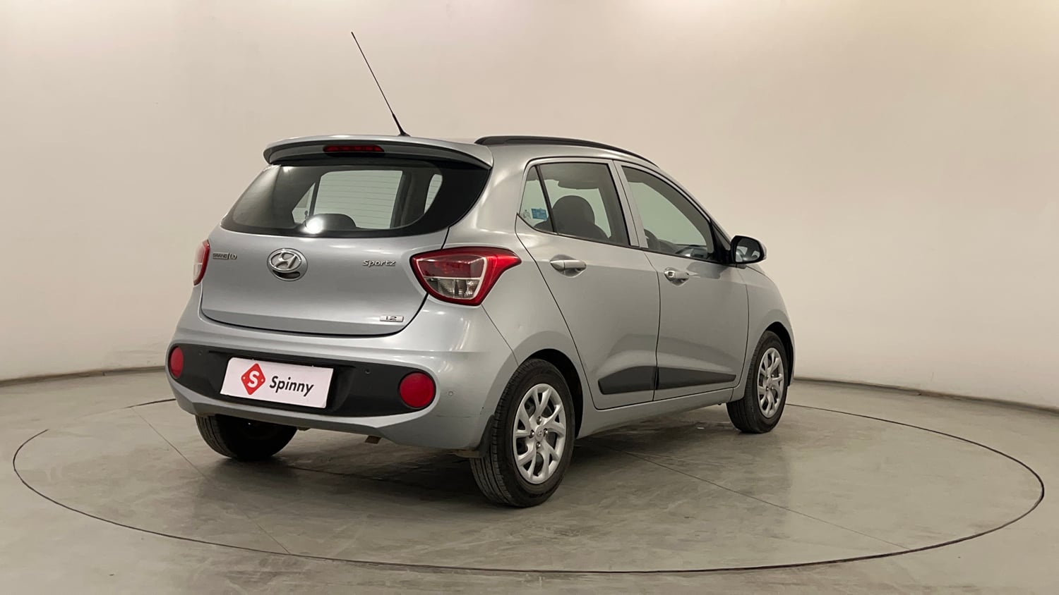 Used 2019 Hyundai Grand i10 Sportz 1.2 Kappa VTVT CNG (Outside Fitted) Cng Manual exterior RIGHT REAR CORNER VIEW