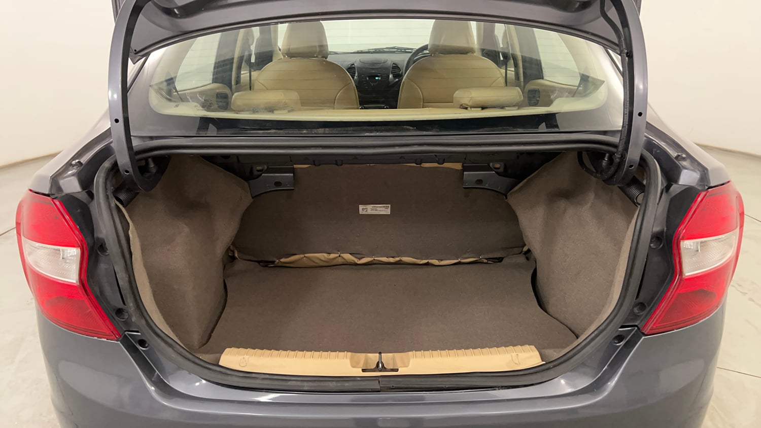 Used 2017 Ford Figo Aspire Titanium1.5 TDCi Diesel Manual interior DICKY INSIDE VIEW