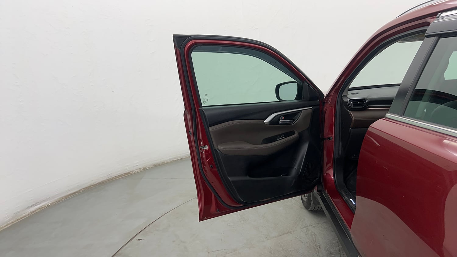 Used 2023 Toyota Urban Cruiser Hyryder V Hybrid Hybrid Automatic interior LEFT FRONT DOOR OPEN VIEW