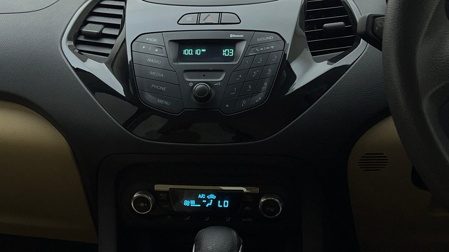 Used 2015 Ford Figo Aspire Titanium 1.5 Ti-VCT AT Petrol Automatic top_features Integrated (in-dash) music system