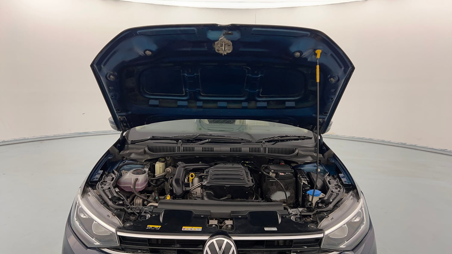 Used 2023 Volkswagen Virtus Topline 1.0 TSI MT Petrol Manual engine ENGINE & BONNET OPEN FRONT VIEW