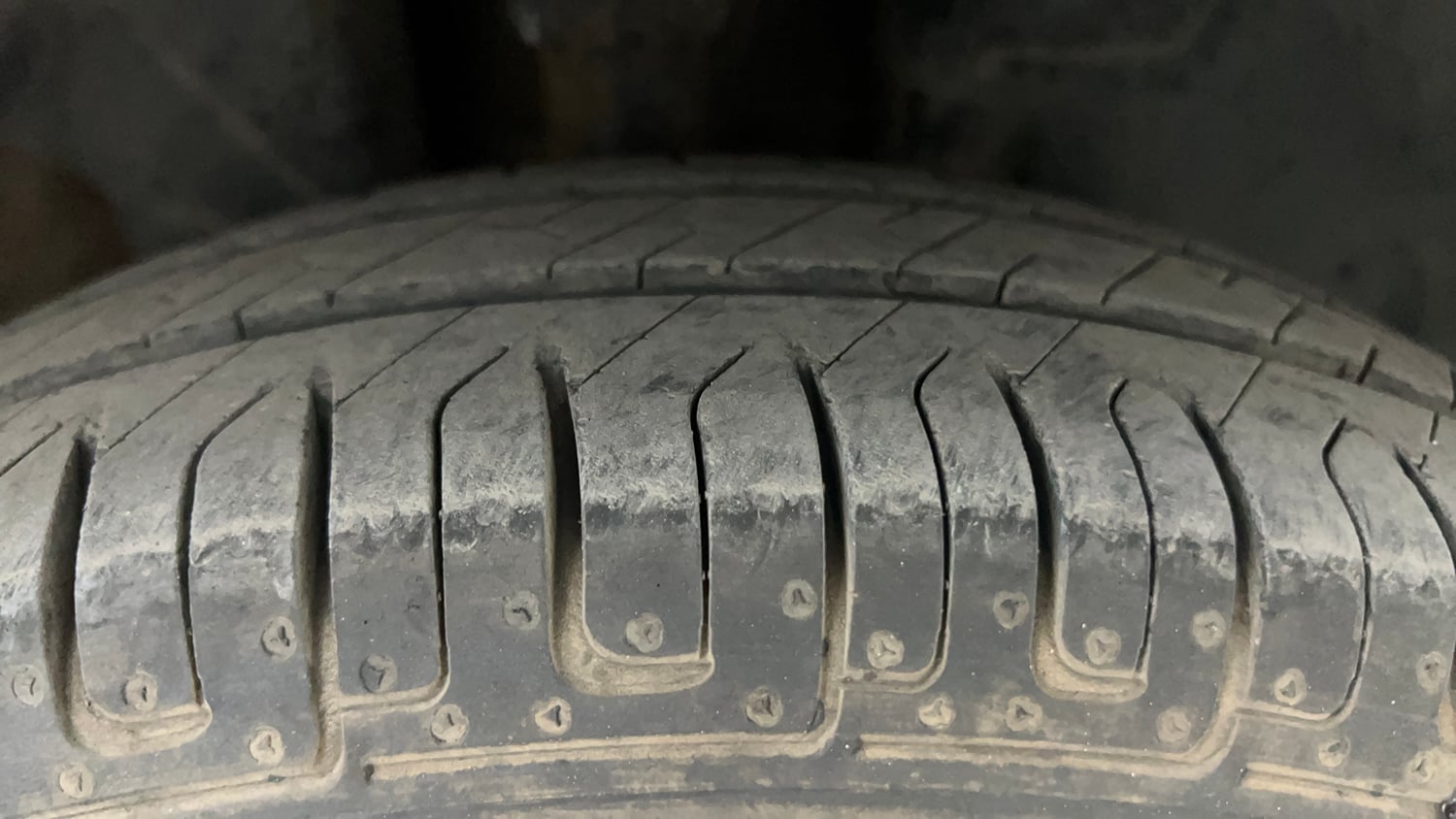 Used 2016 Renault Kwid RXT Petrol Manual tyres RIGHT FRONT TYRE TREAD VIEW