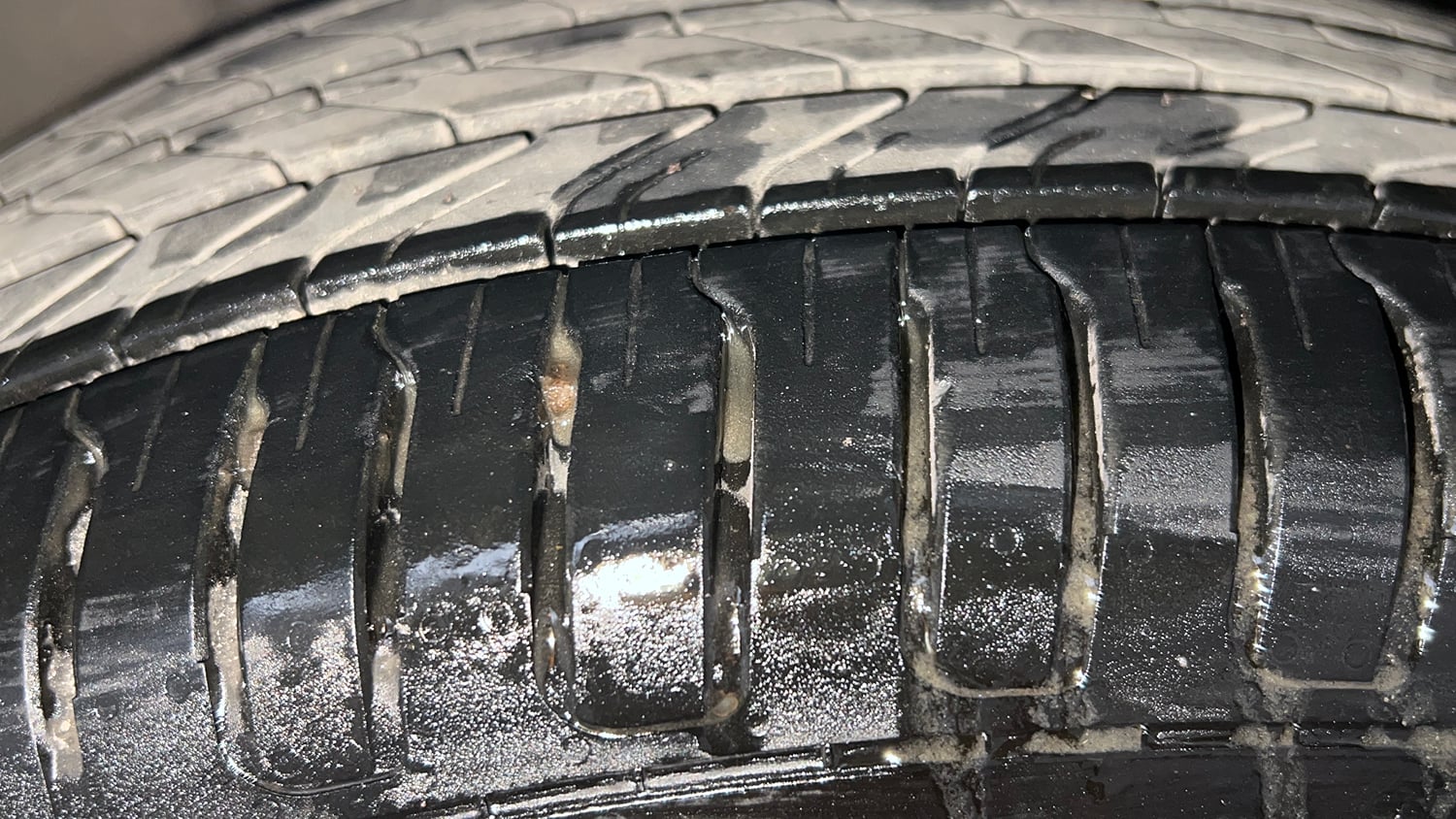 Used 2018 Ford EcoSport Trend + 1.5L TDCi Diesel Manual tyres RIGHT FRONT TYRE TREAD VIEW
