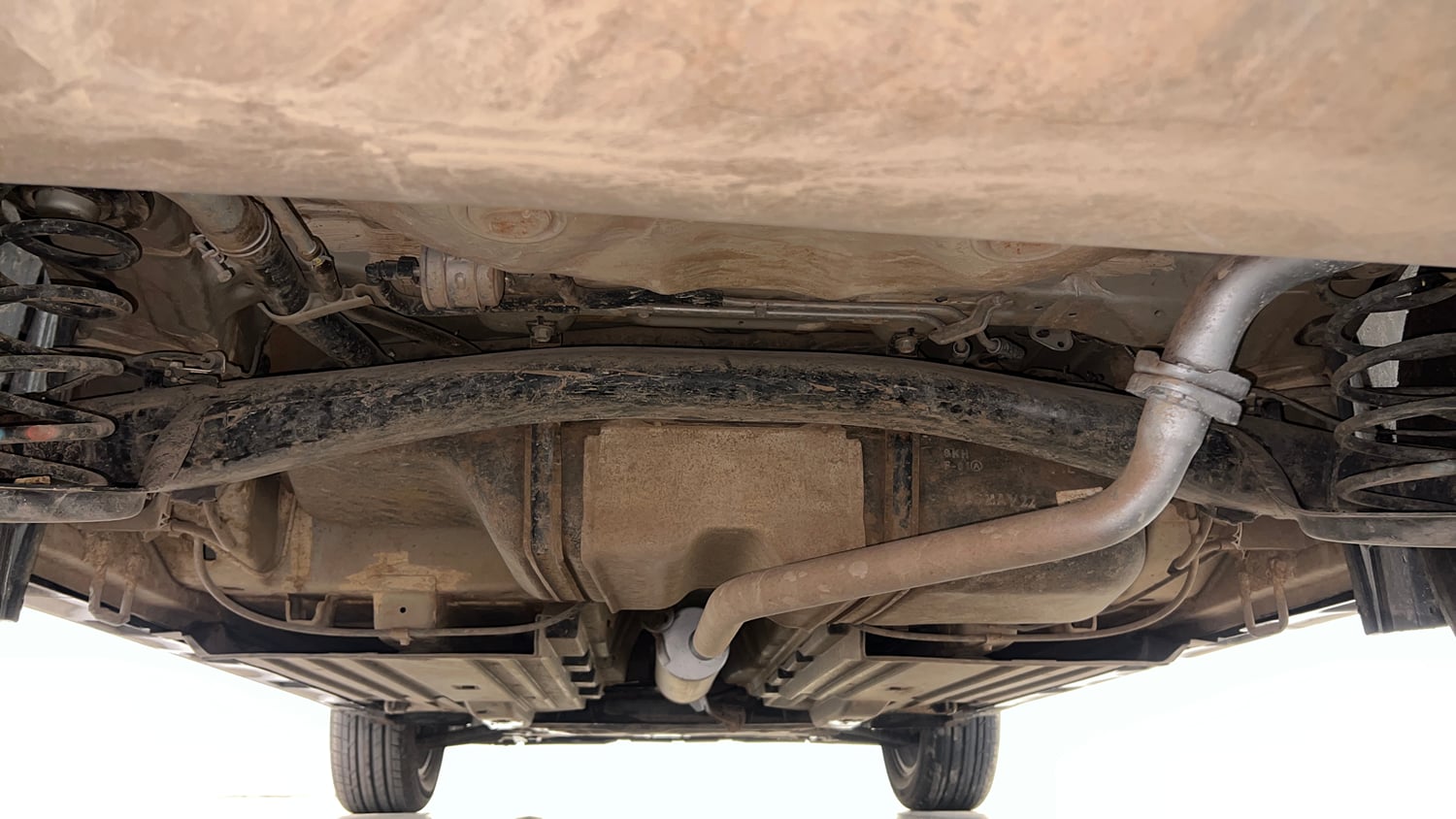 Used 2022 maruti-suzuki Vitara Brezza VXi Petrol Manual extra REAR UNDERBODY VIEW (TAKEN FROM REAR)