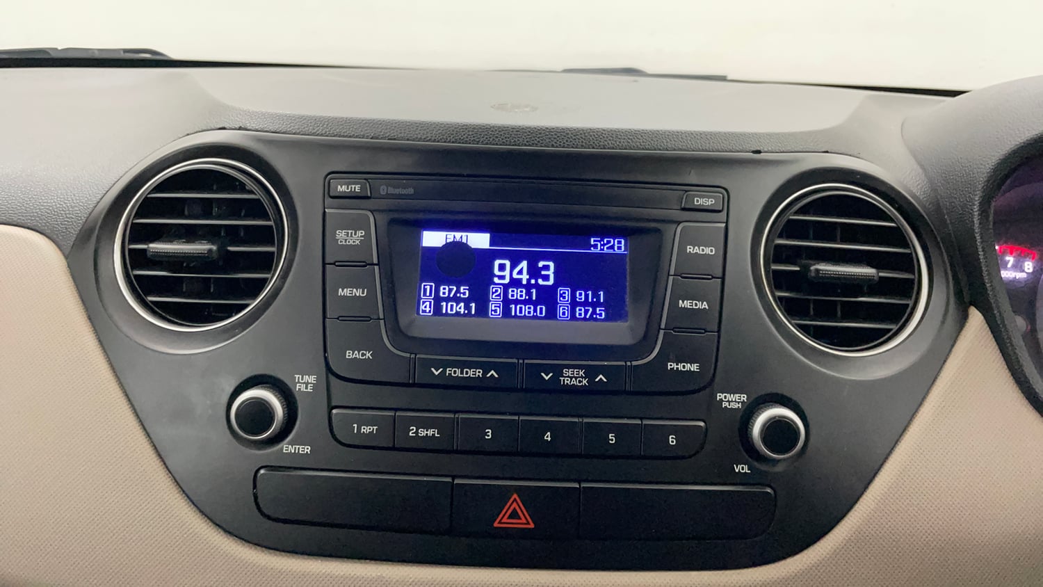 Used 2019 Hyundai Grand i10 Magna 1.2 Kappa VTVT Petrol Manual interior MUSIC SYSTEM & AC CONTROL VIEW