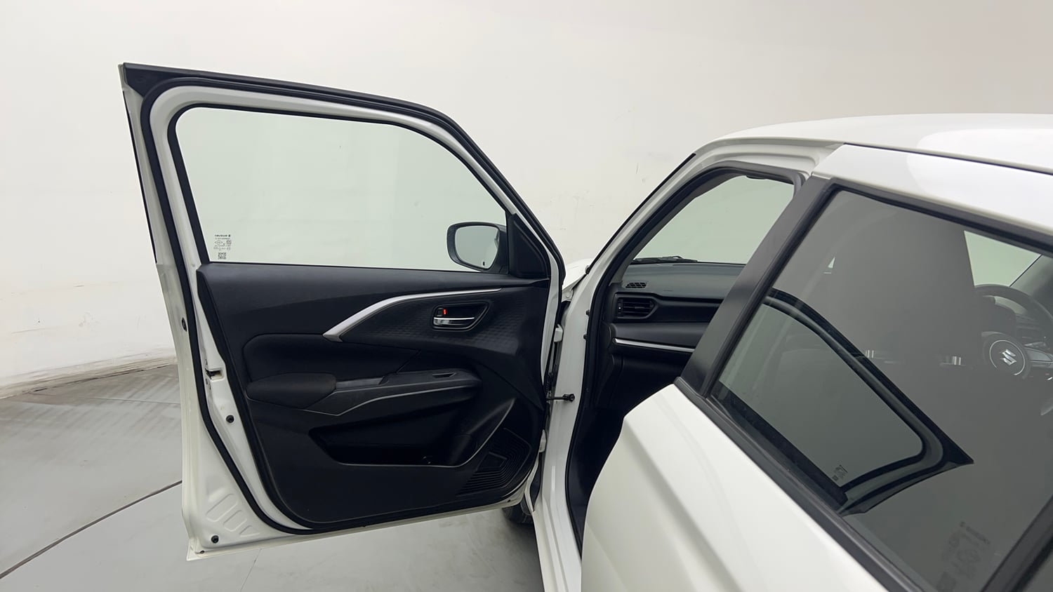 Used 2024 Maruti Suzuki Swift ZXi AMT Petrol Automatic interior LEFT FRONT DOOR OPEN VIEW
