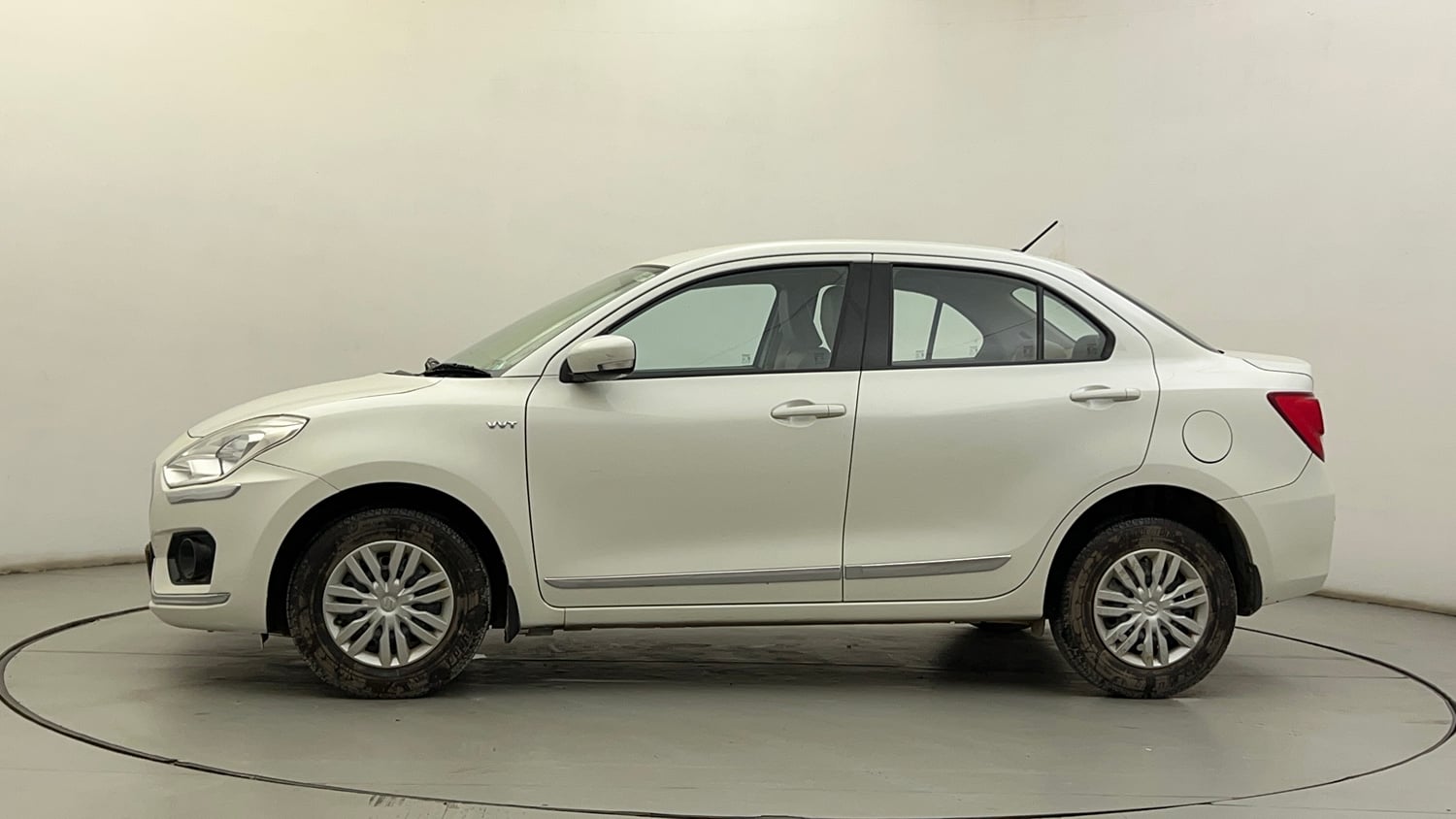 Used 2019 Maruti Suzuki Dzire VXi AMT Petrol Automatic exterior LEFT SIDE VIEW