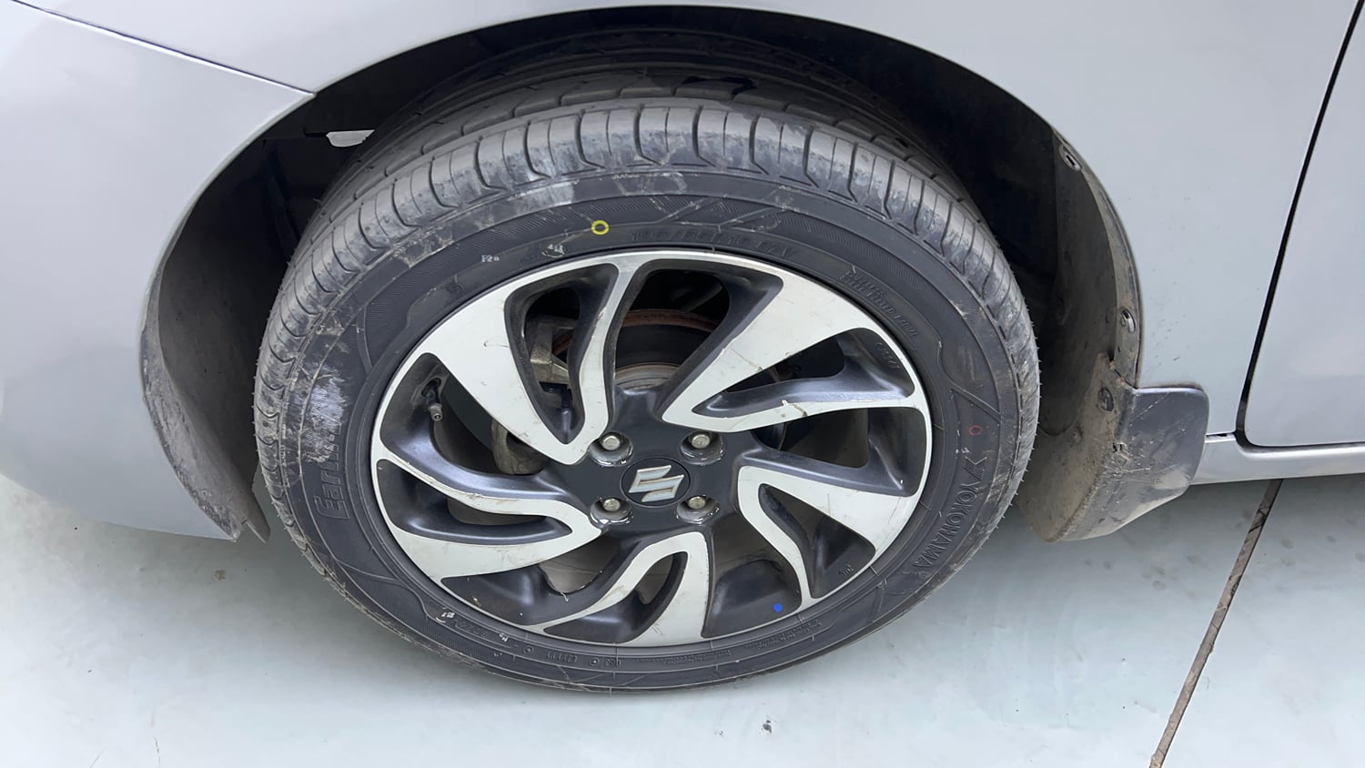 Used 2021 Maruti Suzuki Baleno Zeta Petrol Manual tyres LEFT FRONT TYRE RIM VIEW