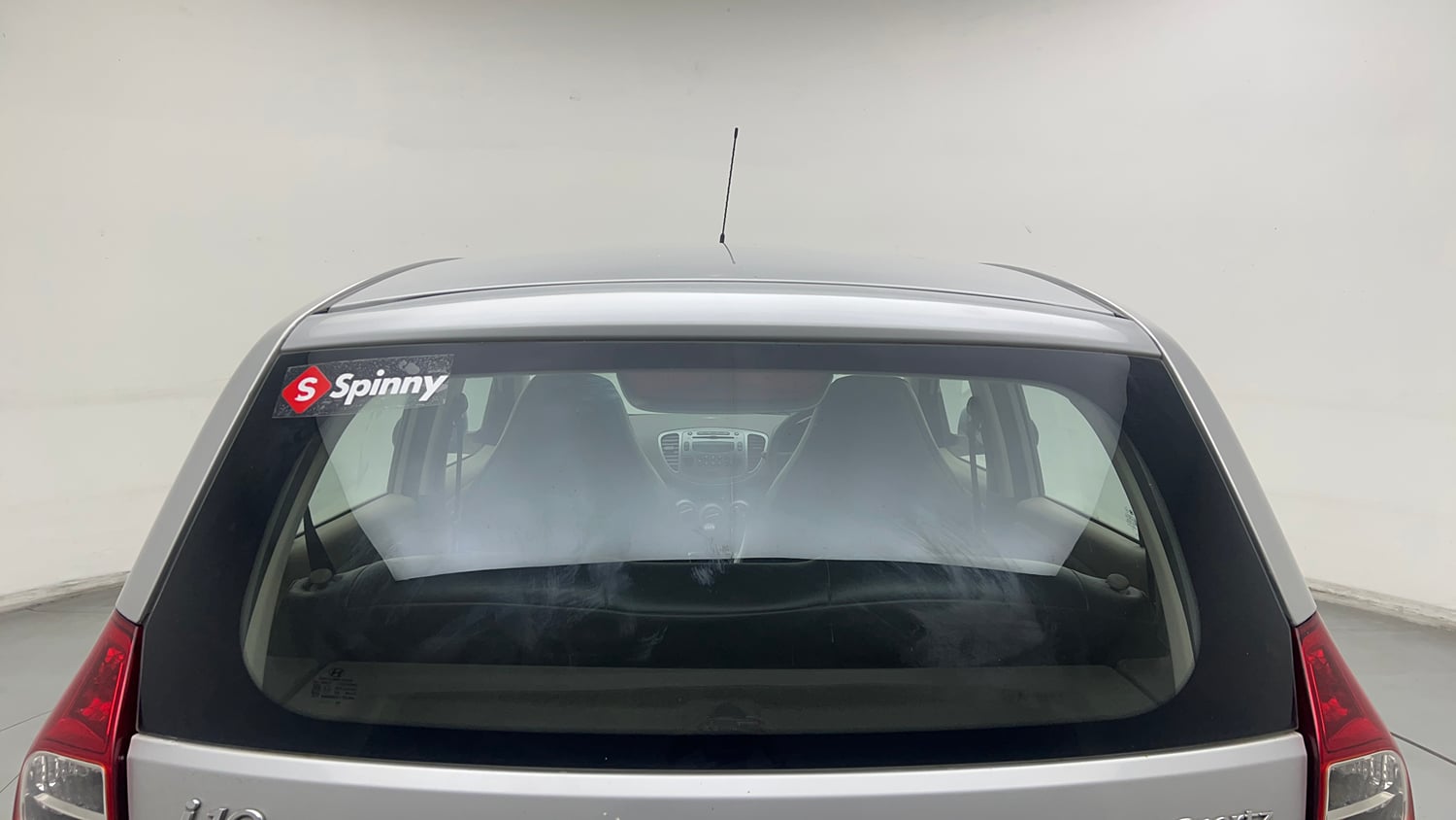 Used 2014 Hyundai i10 Sportz 1.1 iRDE2 Petrol Manual exterior BACK WINDSHIELD VIEW