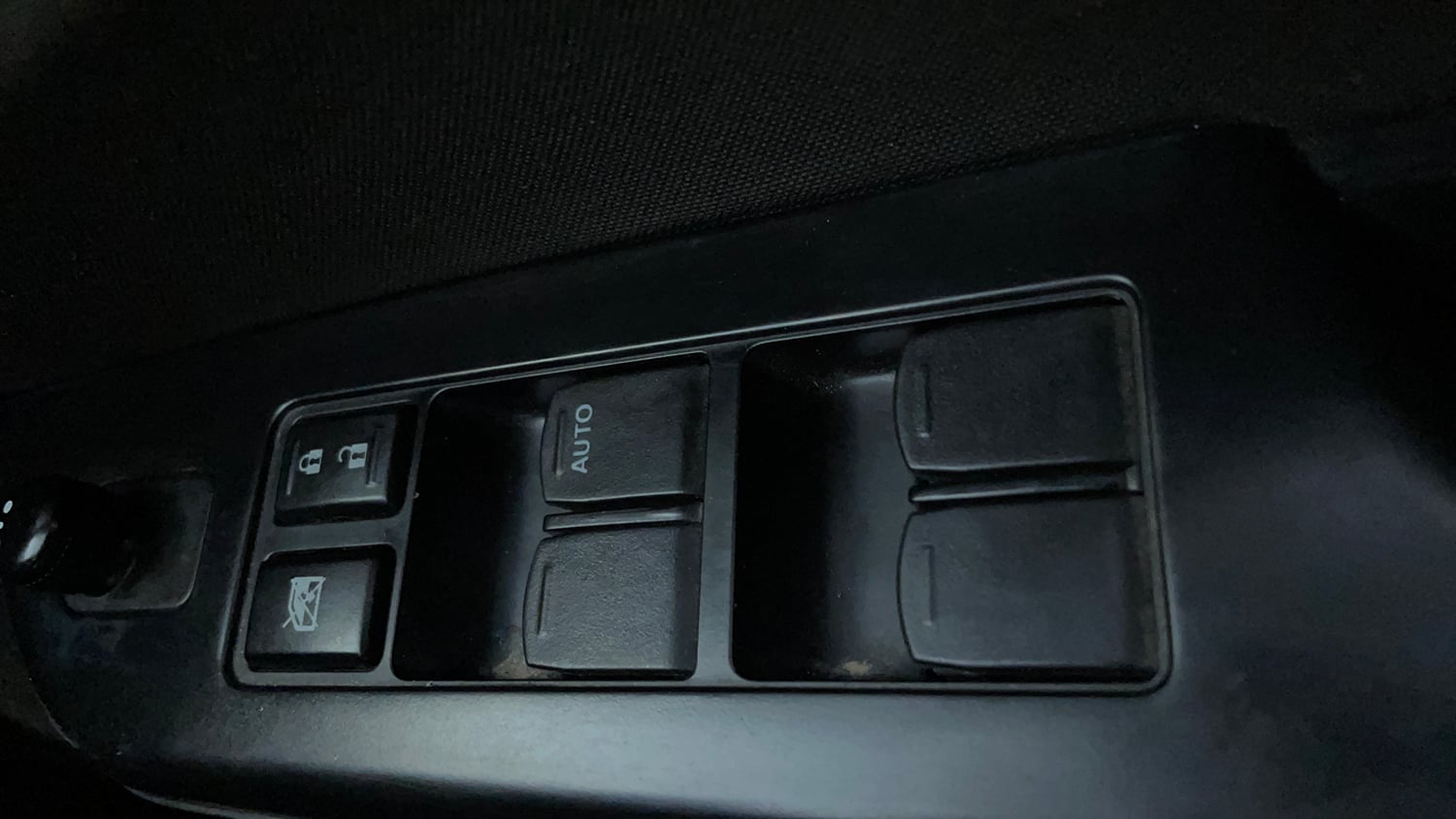 Used 2012 Maruti Suzuki Swift VXi Petrol Manual top_features Power windows