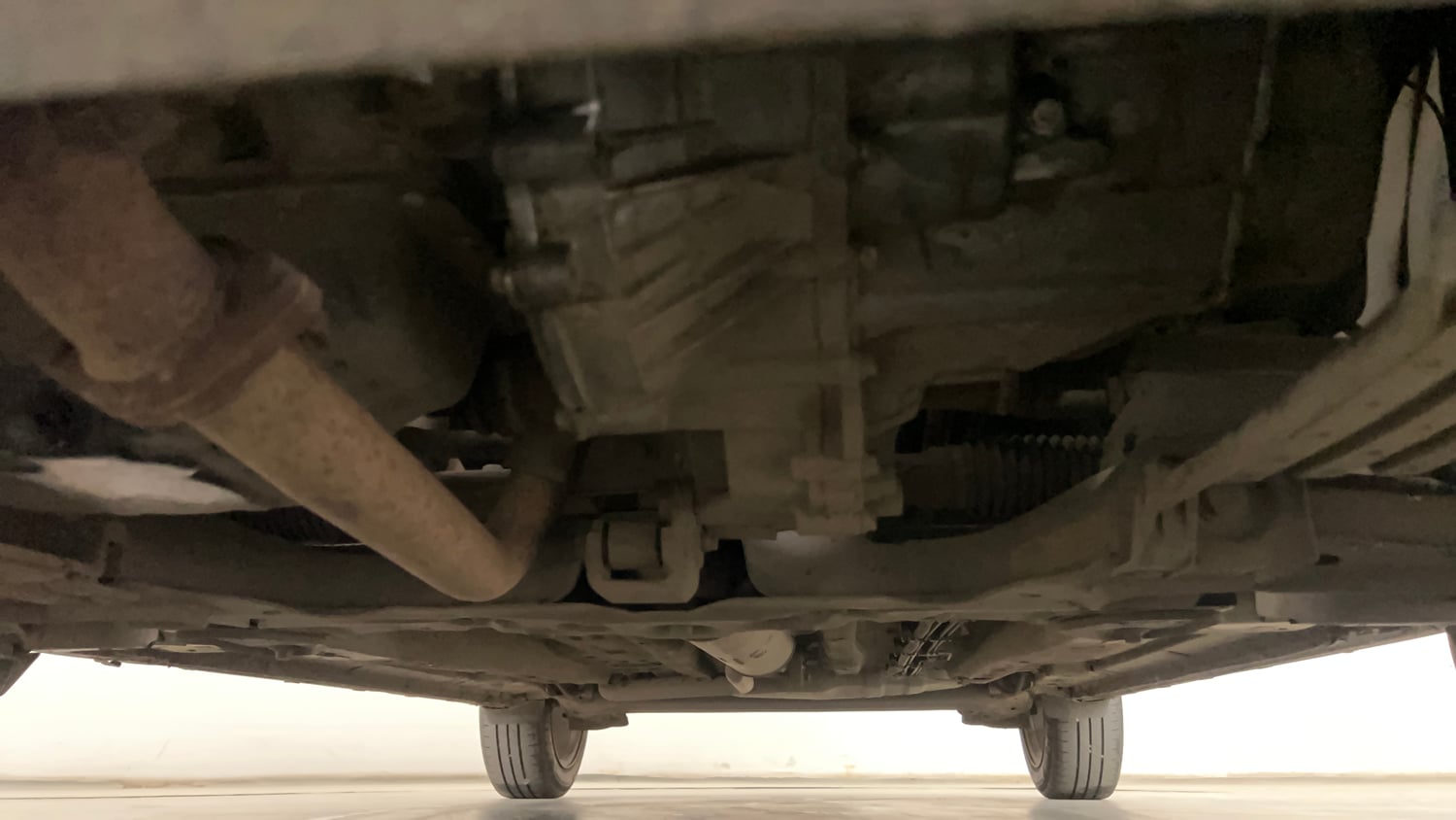 Used 2023 Tata Altroz XZ Petrol Petrol Manual extra FRONT LEFT UNDERBODY VIEW