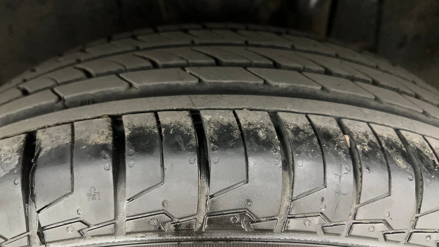 Used 2021 Maruti Suzuki S-Cross Alpha Petrol Manual tyres LEFT REAR TYRE TREAD VIEW