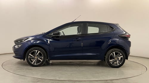 Used 2023 Tata Altroz XZ Petrol Petrol Manual exterior LEFT SIDE VIEW