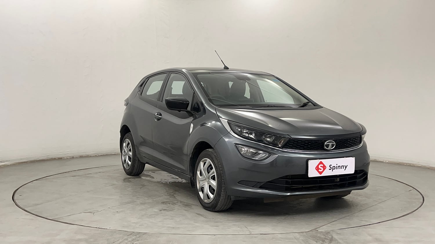 Used 2022 Tata Altroz XTA Petrol Petrol Automatic exterior RIGHT FRONT CORNER VIEW