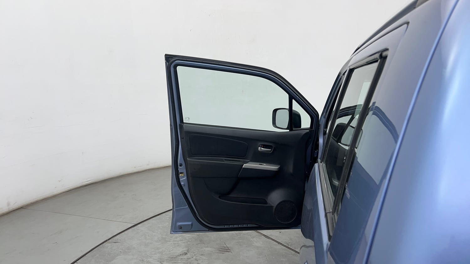 Used 2012 Maruti Suzuki Wagon R 1.0 VXi Petrol Manual interior LEFT FRONT DOOR OPEN VIEW