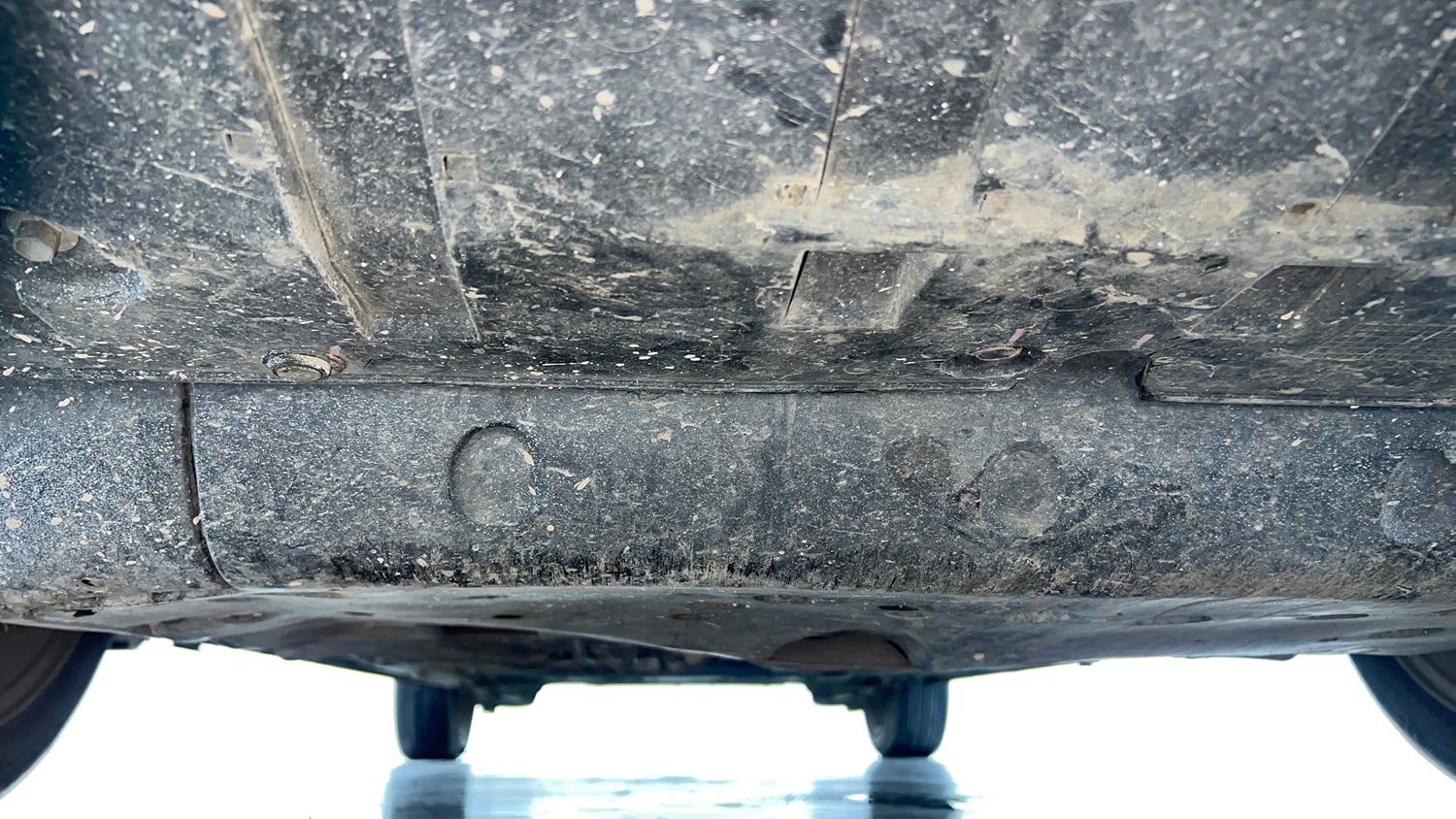 Used 2021 Honda City ZX CVT Petrol Petrol Automatic extra FRONT LEFT UNDERBODY VIEW