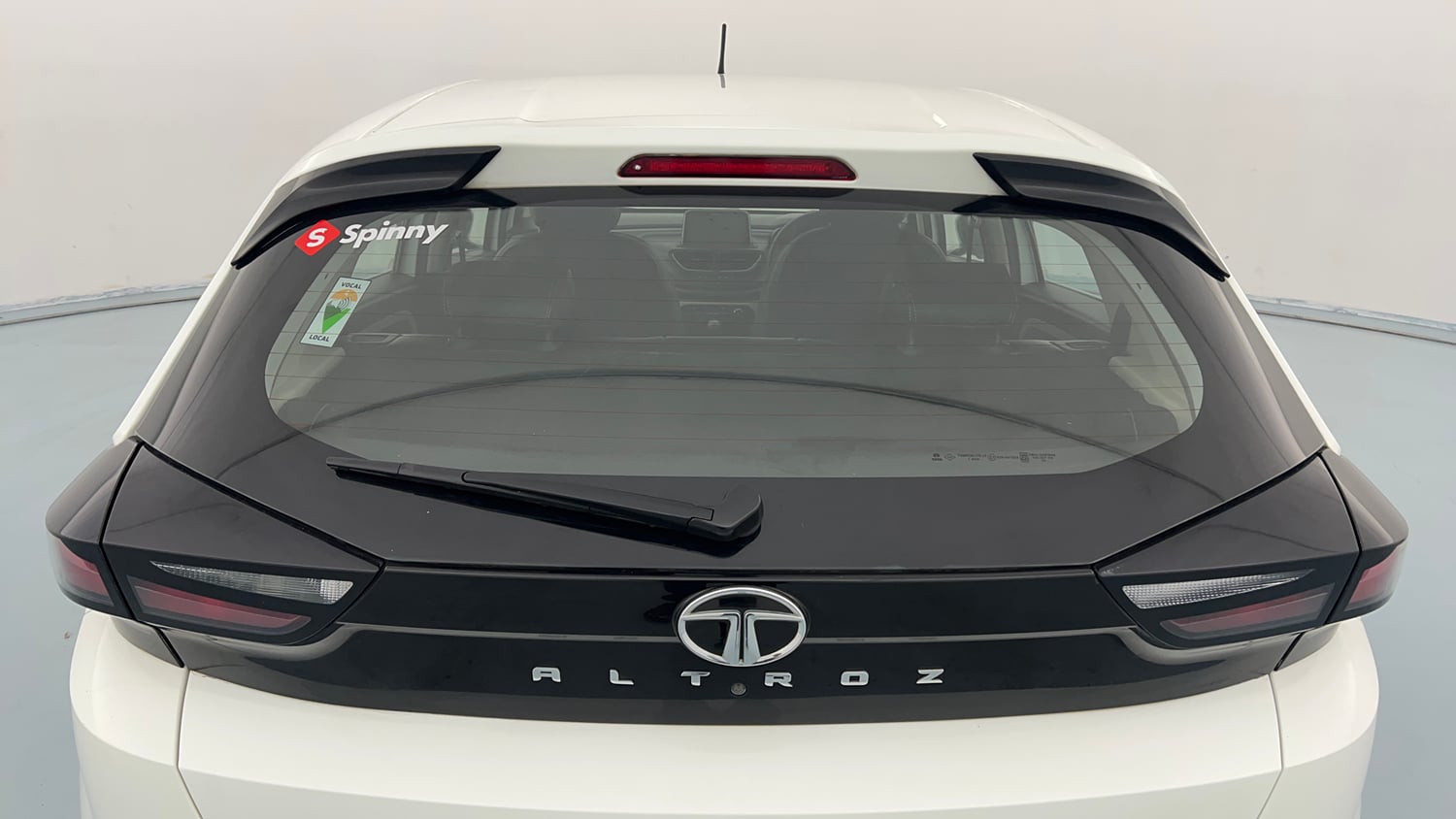 Used 2021 Tata Altroz XZ Petrol Petrol Manual exterior BACK WINDSHIELD VIEW