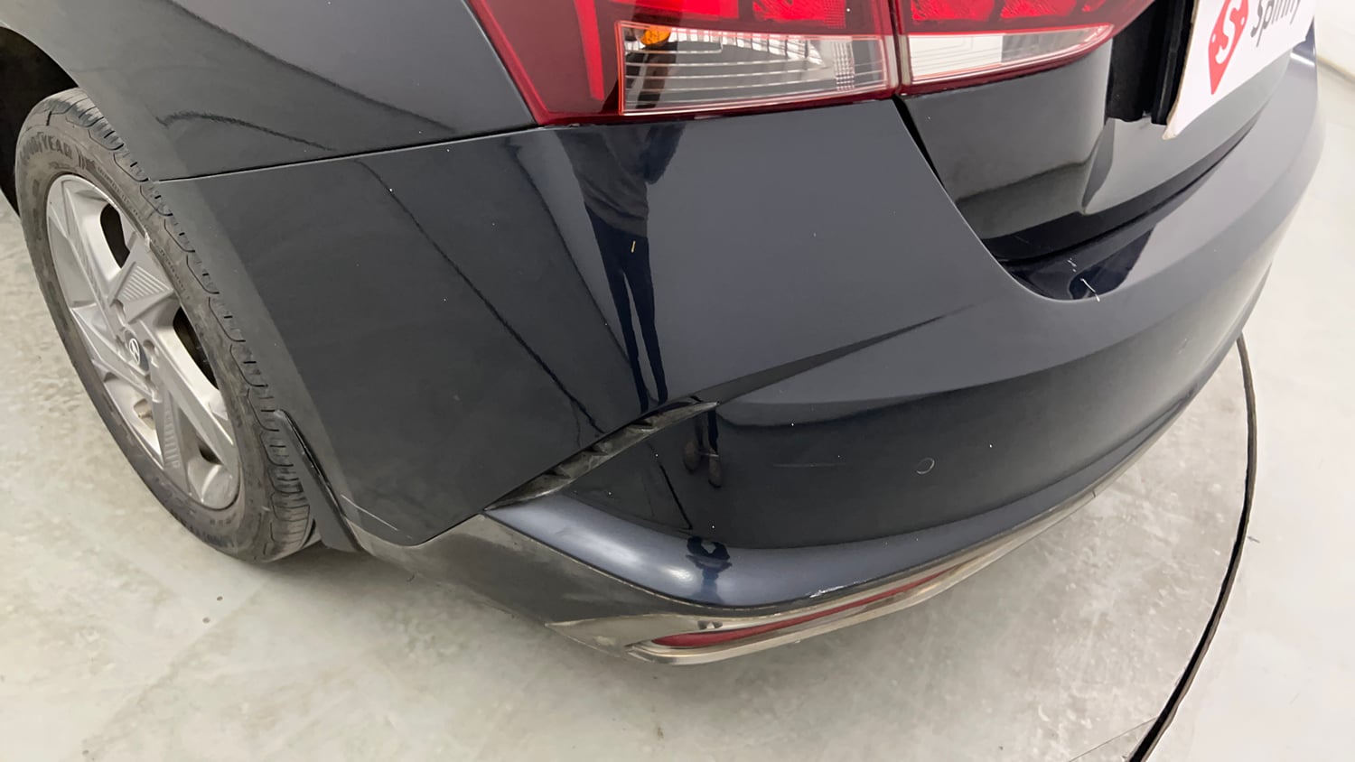 Used 2022 Hyundai Verna SX 1.5 VTVT IVT Petrol Automatic dents MINOR SCRATCH