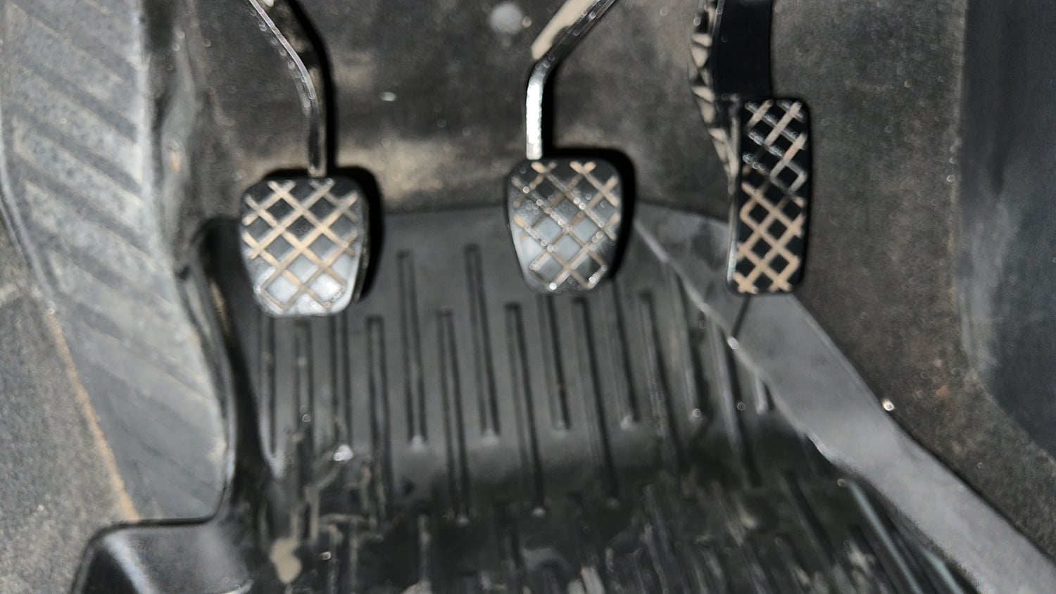 Used 2023 Volkswagen Virtus Topline 1.0 TSI MT Petrol Manual interior PEDALS VIEW