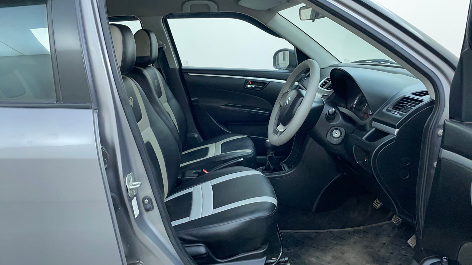 Used 2012 Maruti Suzuki Swift VXi Petrol Manual interior RIGHT SIDE FRONT DOOR CABIN VIEW