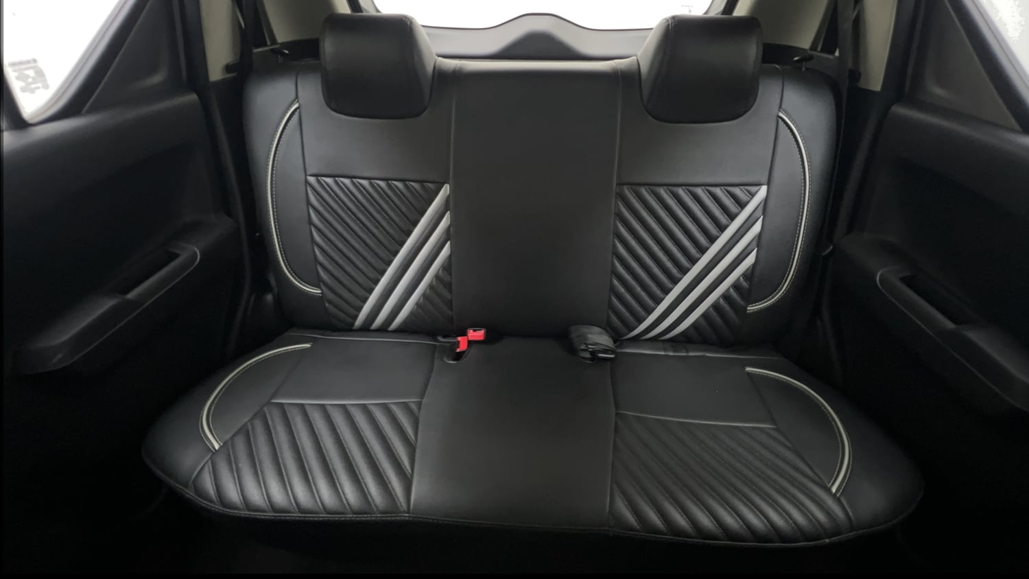 Used 2021 Maruti Suzuki Ignis Sigma 1.2 MT Petrol Manual interior REAR SEAT CONDITION VIEW