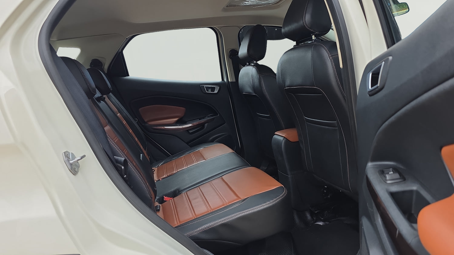 Used 2019 Ford EcoSport Thunder Edition Petrol Petrol Manual interior RIGHT SIDE REAR DOOR CABIN VIEW