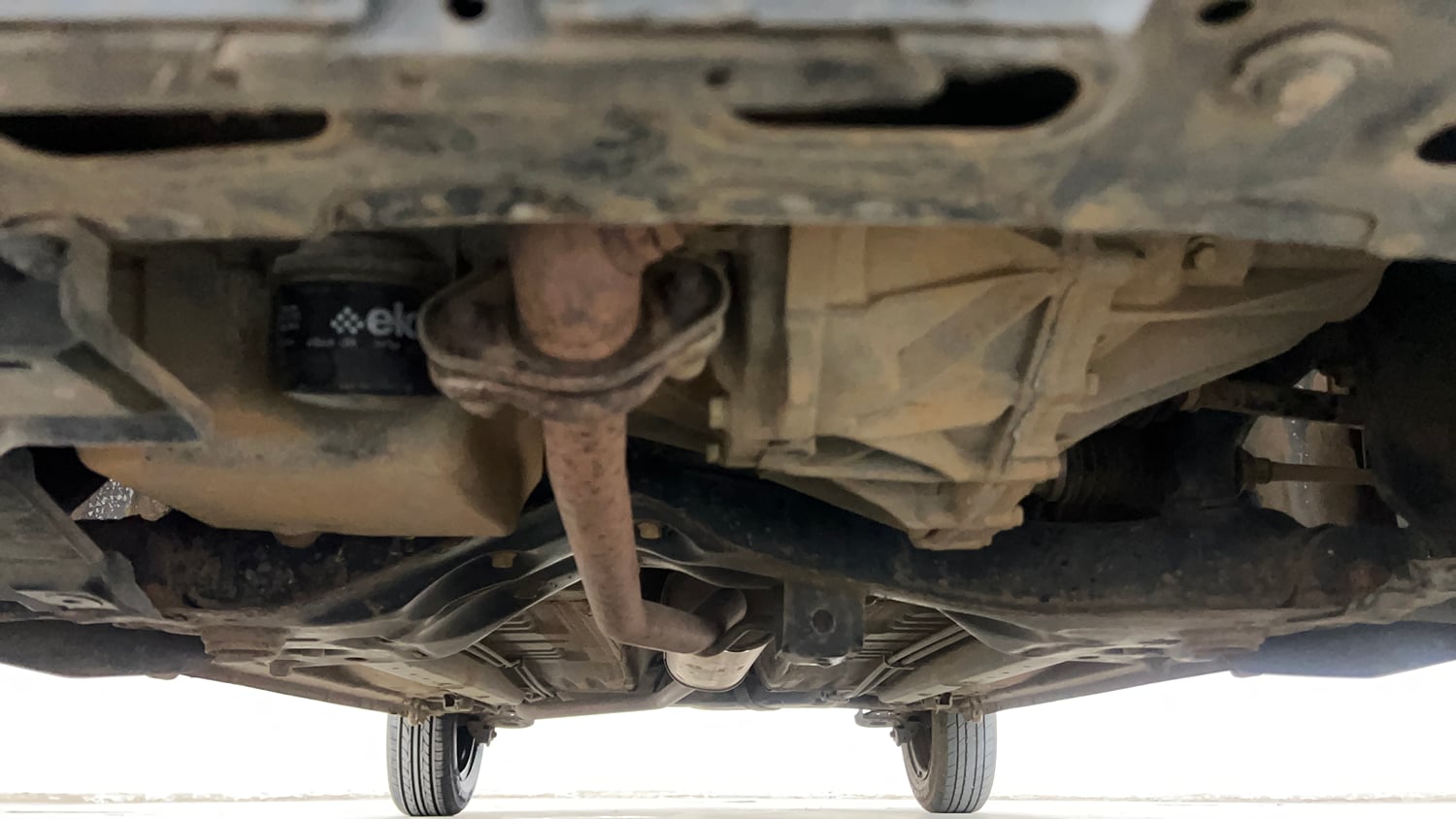 Used 2017 Maruti Suzuki Celerio ZXi AMT Petrol Automatic extra FRONT LEFT UNDERBODY VIEW