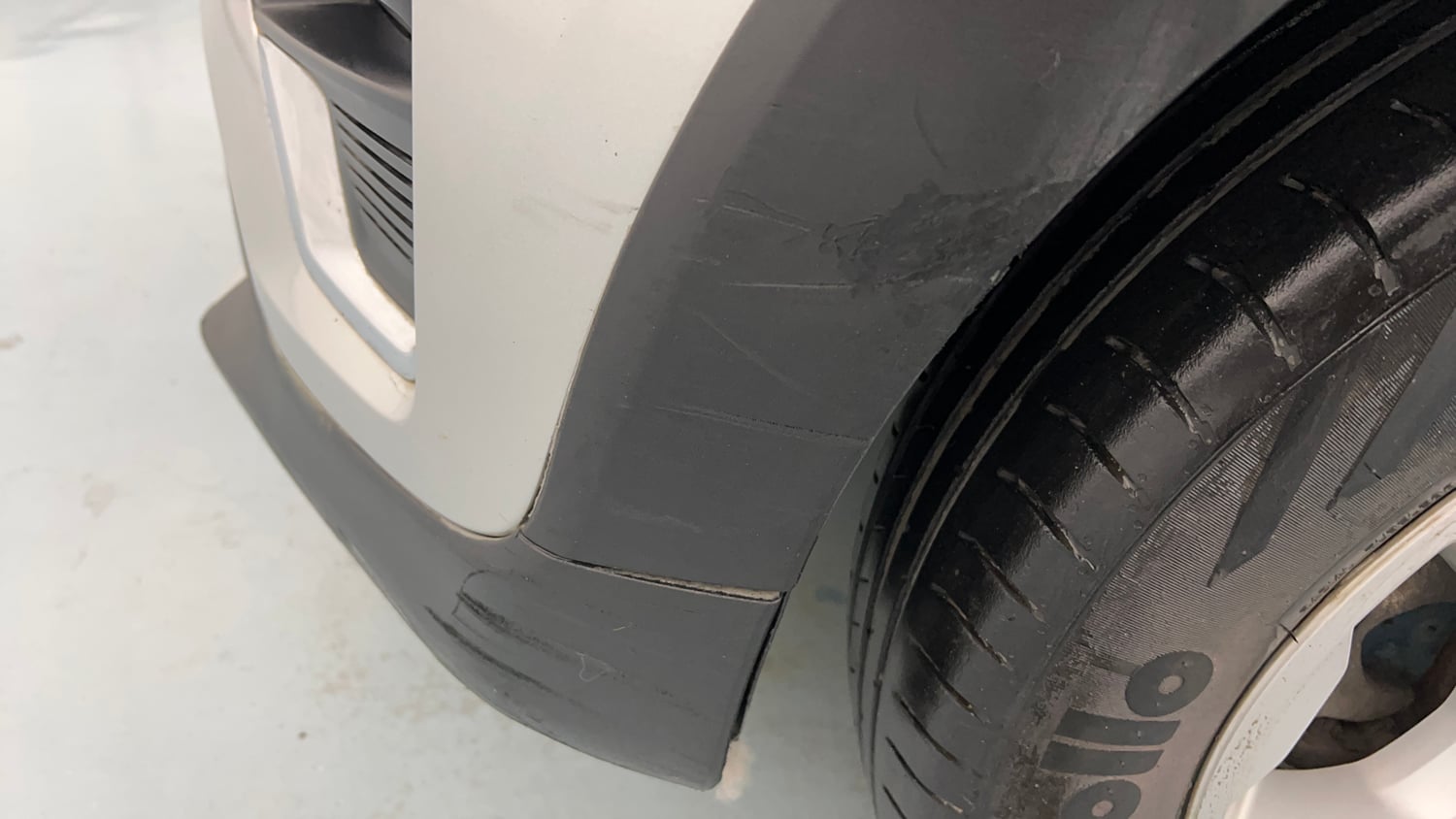 Used 2020 Renault Triber RXZ Petrol Manual dents MINOR SCRATCH