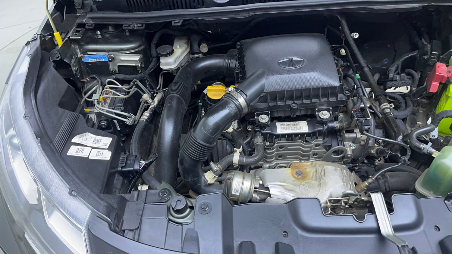 Used 2021 Tata Nexon XZA Plus Petrol Automatic engine ENGINE RIGHT SIDE VIEW