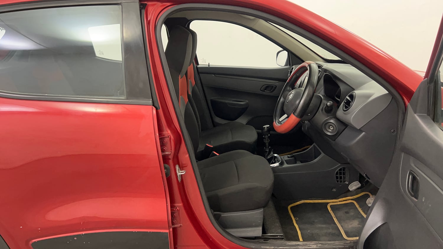Used 2016 Renault Kwid RXT Petrol Manual interior RIGHT SIDE FRONT DOOR CABIN VIEW
