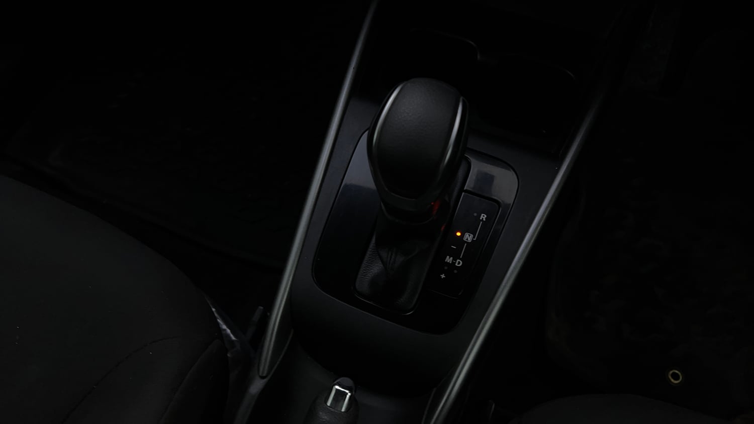 Used 2022 Maruti Suzuki Baleno Alpha AGS Petrol Automatic interior GEAR  KNOB VIEW