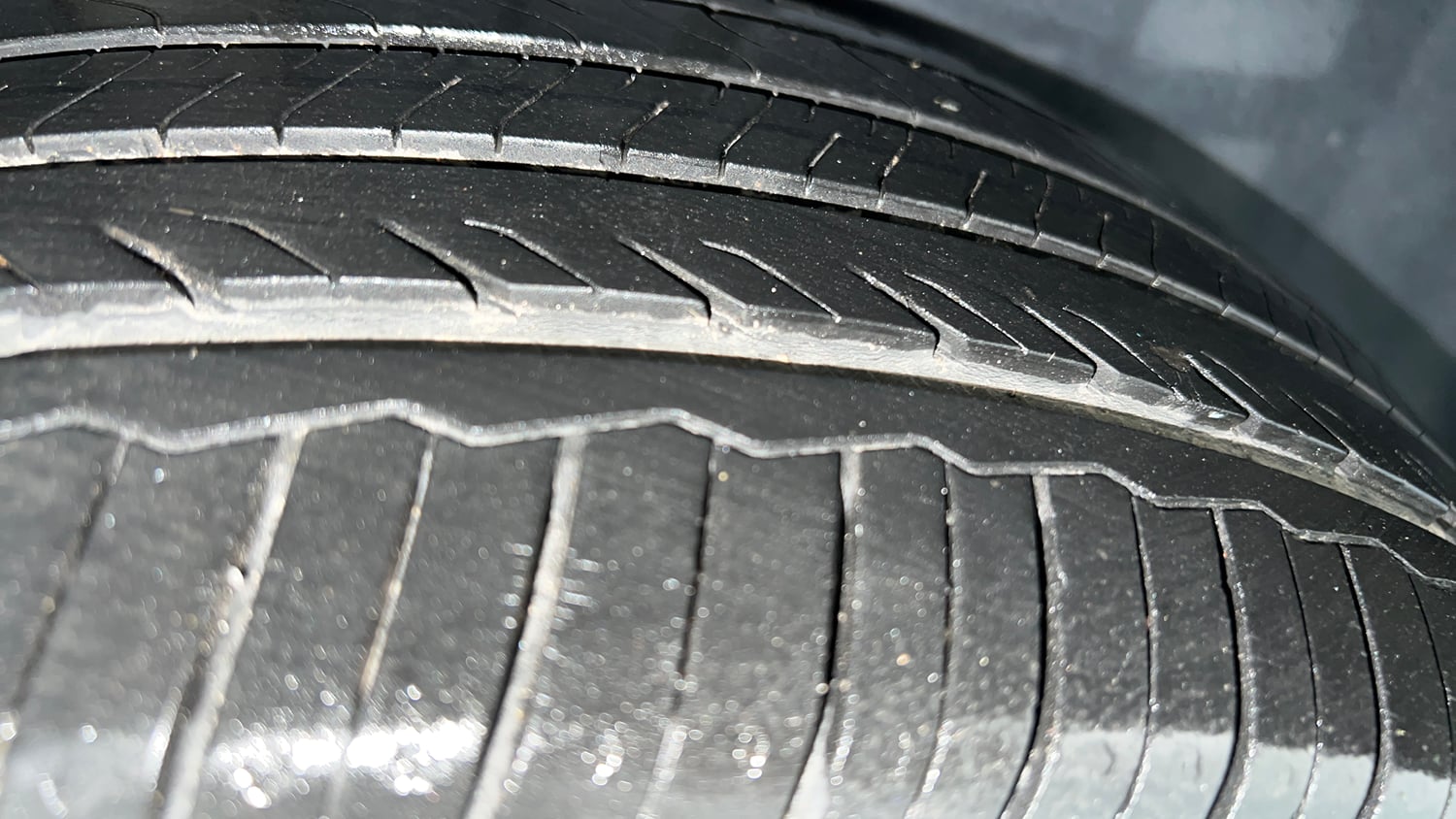 Used 2023 Volkswagen Virtus Topline 1.0 TSI MT Petrol Manual tyres RIGHT REAR TYRE TREAD VIEW