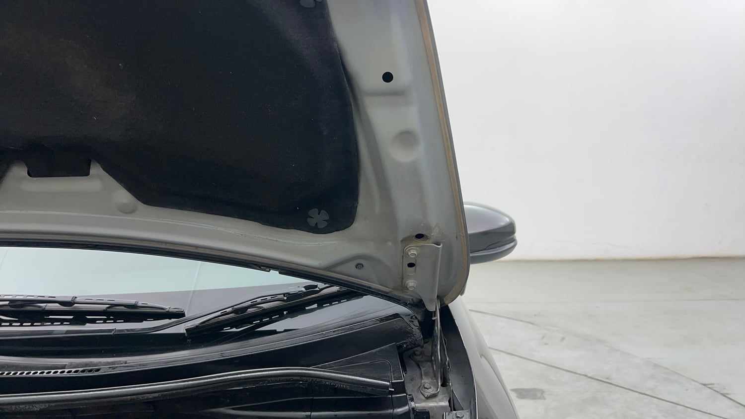 Used 2019 Honda Jazz V CVT Petrol Petrol Automatic engine ENGINE LEFT SIDE HINGE & APRON VIEW