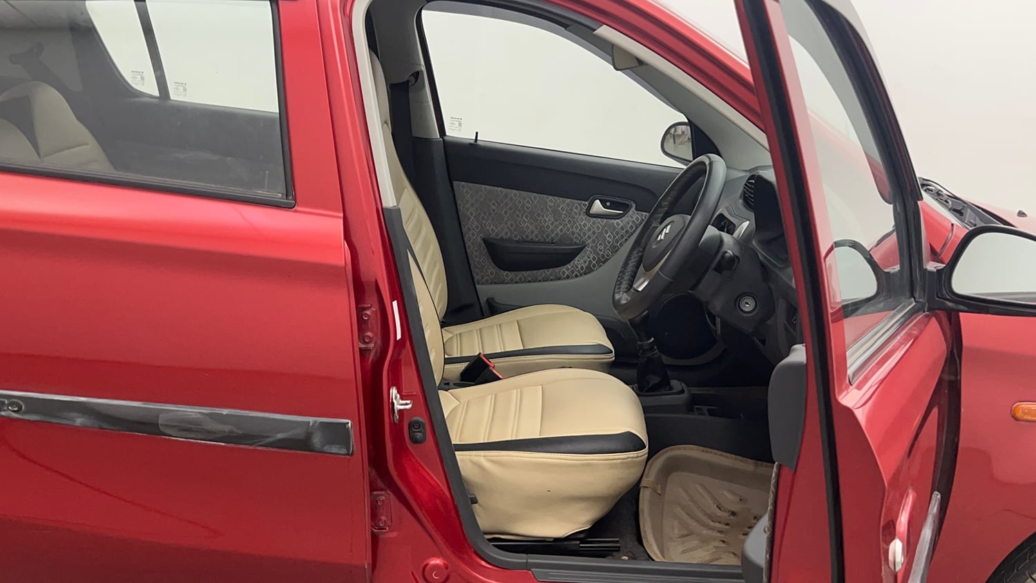 Used 2017 Maruti Suzuki Alto 800 VXi Petrol Manual interior RIGHT SIDE FRONT DOOR CABIN VIEW
