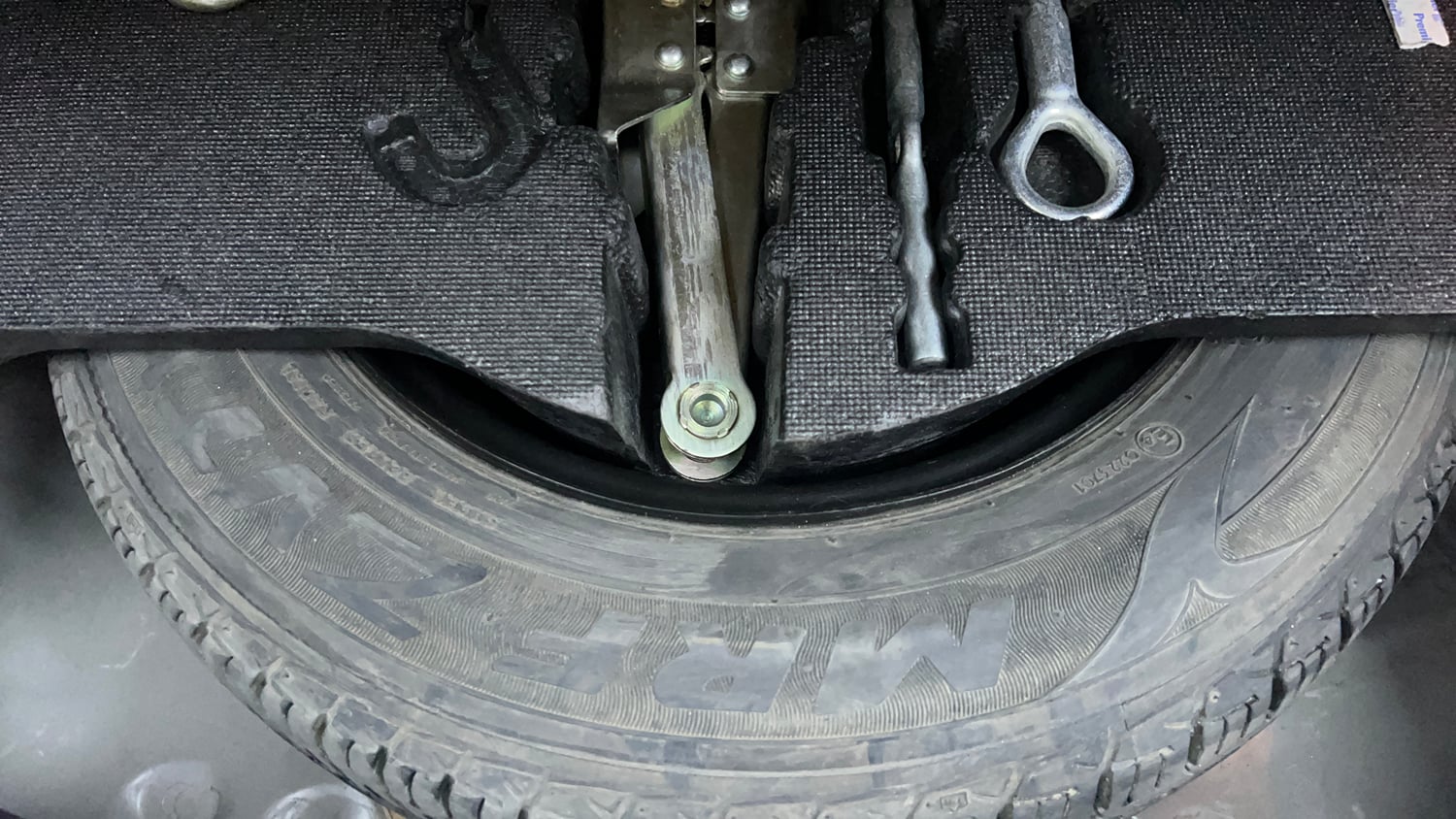 Used 2016 Honda Jazz V Petrol Petrol Manual tyres SPARE TYRE VIEW