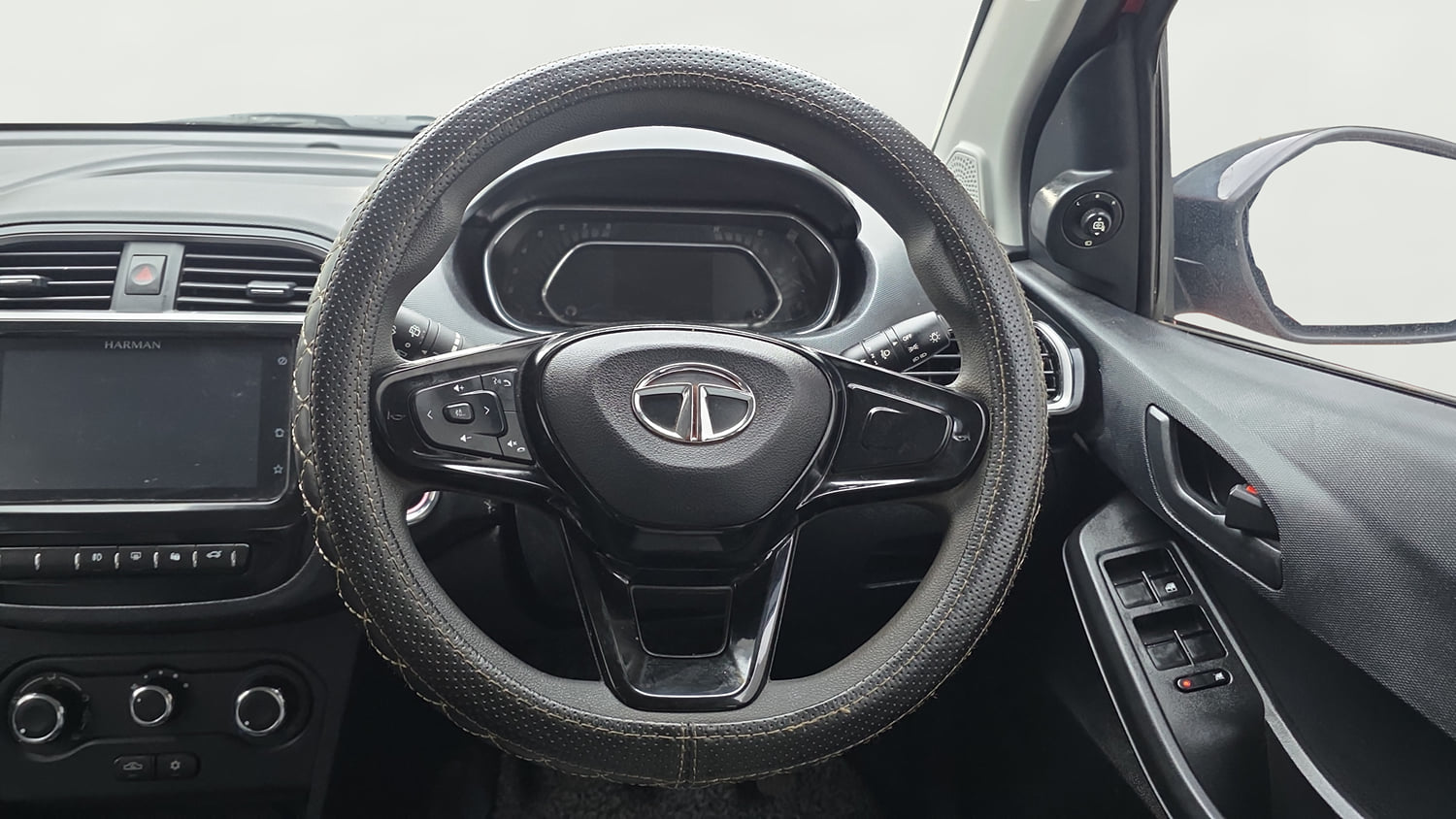 Used 2021 Tata Tiago NRG XZ MT Petrol Manual interior STEERING VIEW