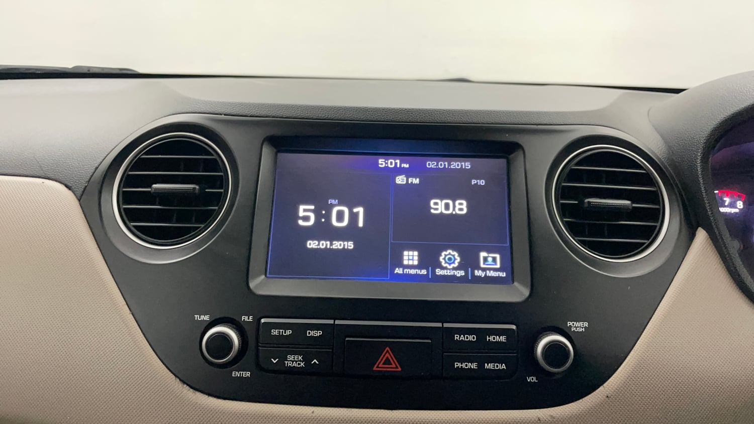 Used 2019 Hyundai Xcent SX Petrol Manual interior MUSIC SYSTEM & AC CONTROL VIEW
