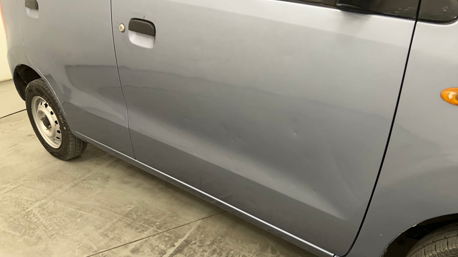 Used 2012 Maruti Suzuki Wagon R LXi Petrol Manual dents MINOR DENT