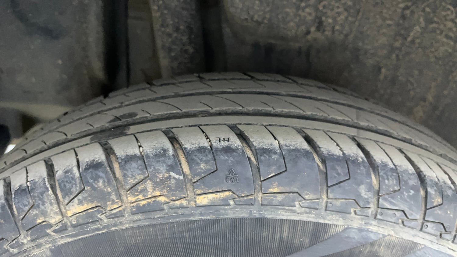 Used 2022 Maruti Suzuki Swift VXi Petrol Manual tyres RIGHT REAR TYRE TREAD VIEW