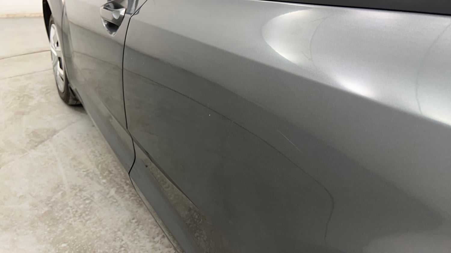 Used 2022 Tata Altroz XTA Petrol Petrol Automatic dents MINOR SCRATCH