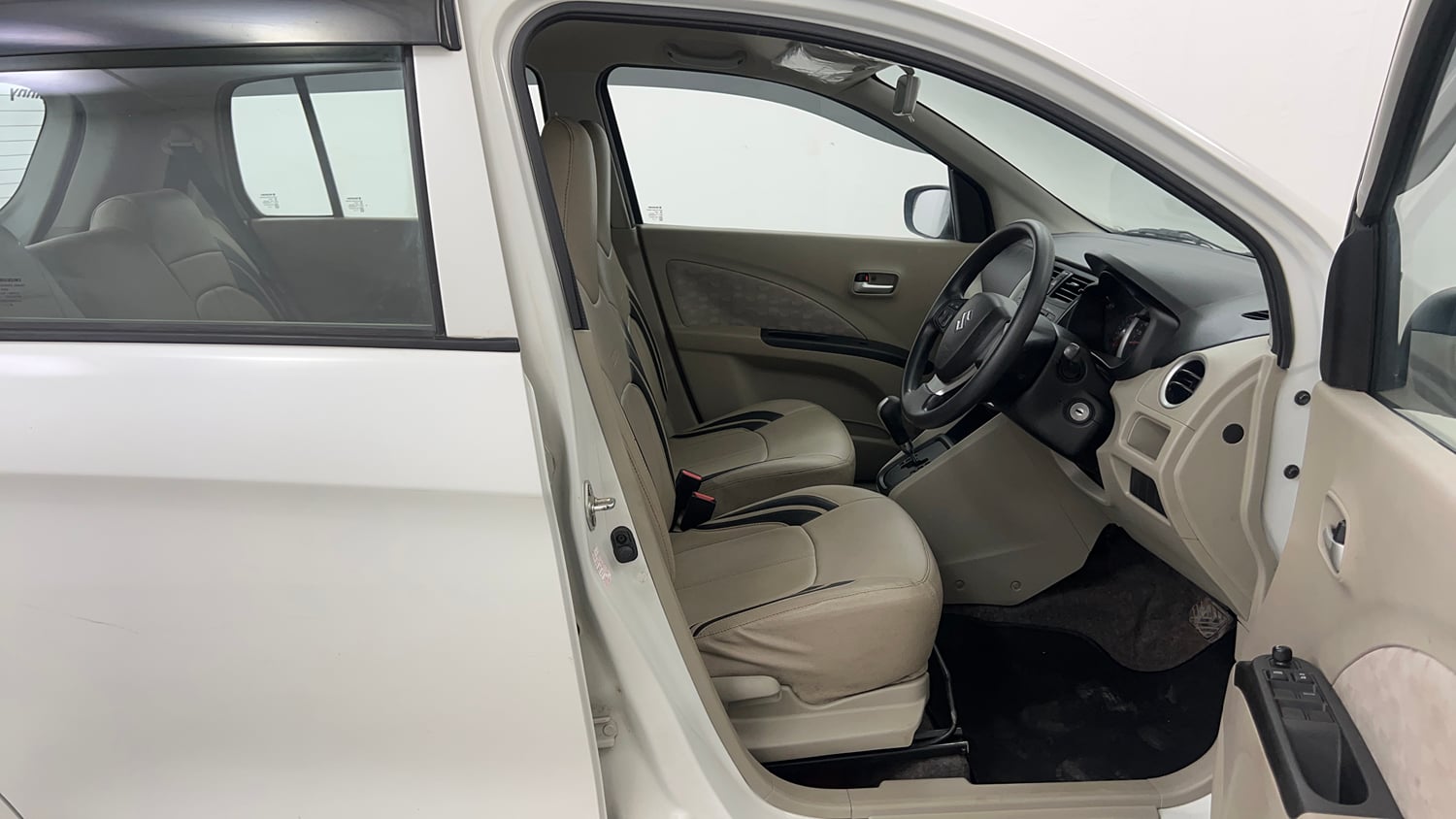 Used 2017 Maruti Suzuki Celerio ZXi AMT Petrol Automatic interior RIGHT SIDE FRONT DOOR CABIN VIEW