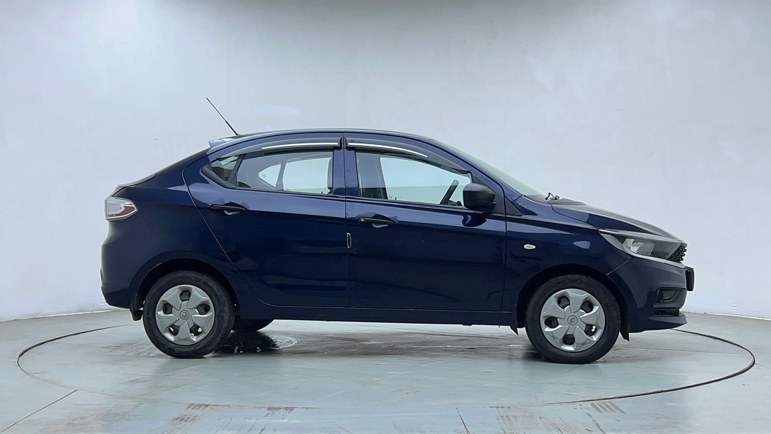 Used 2021 Tata Tigor XMA Petrol Automatic exterior RIGHT SIDE VIEW