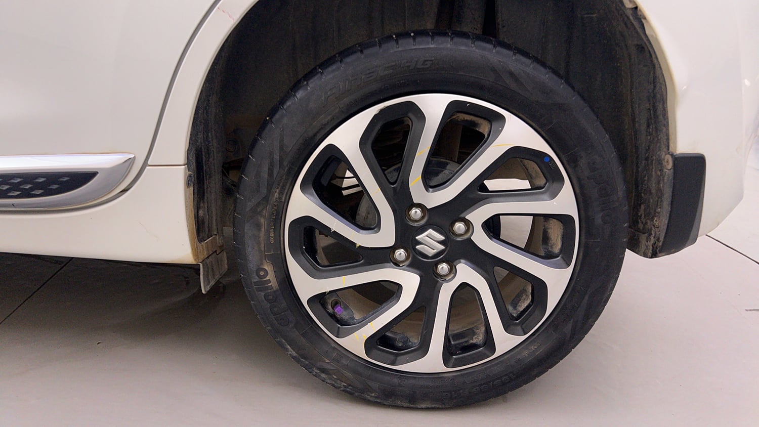 Used 2023 Maruti Suzuki Baleno Alpha AGS Petrol Automatic tyres LEFT REAR TYRE RIM VIEW