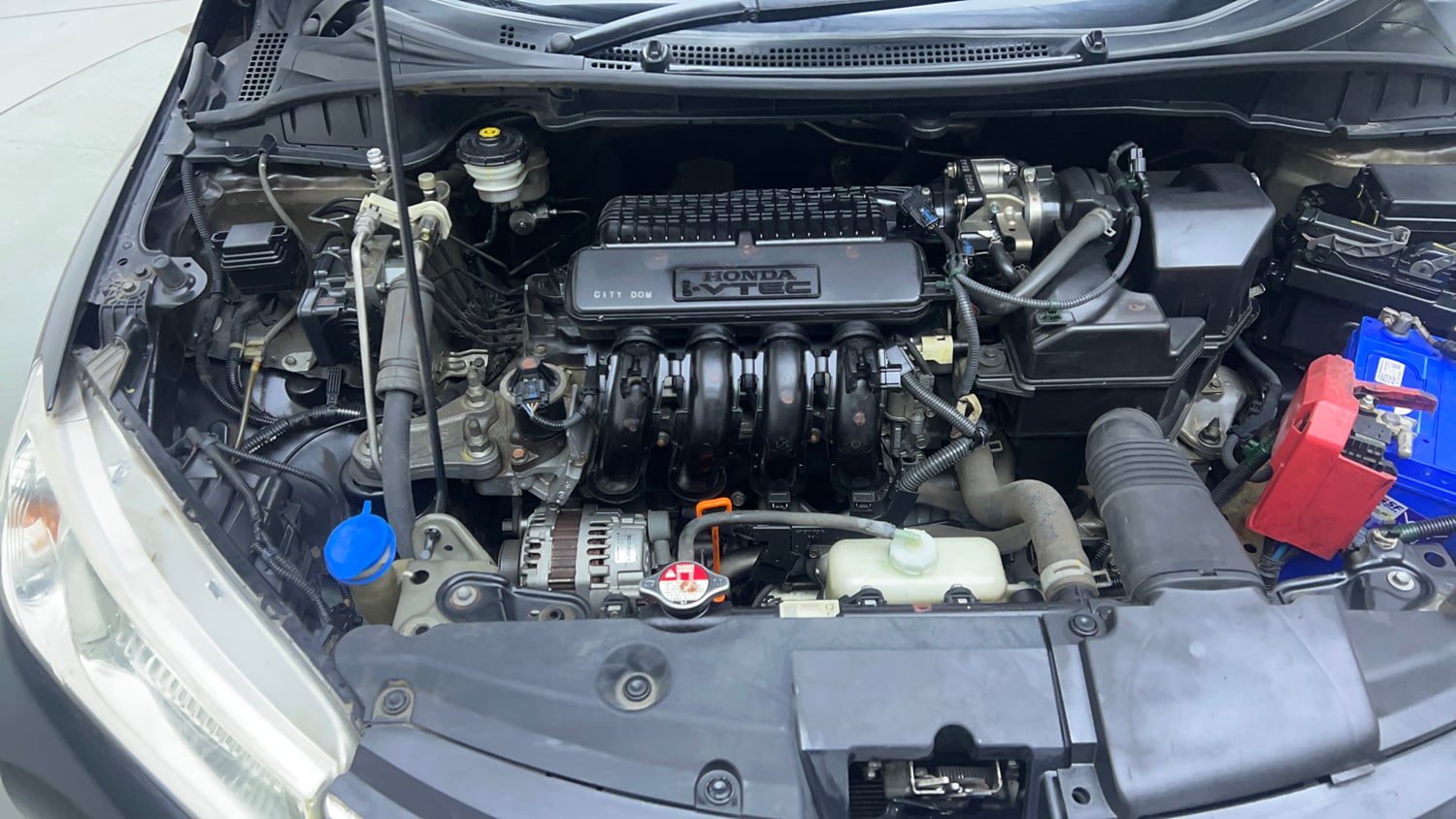 Used 2014 Honda City VX CVT Petrol Automatic engine ENGINE RIGHT SIDE VIEW